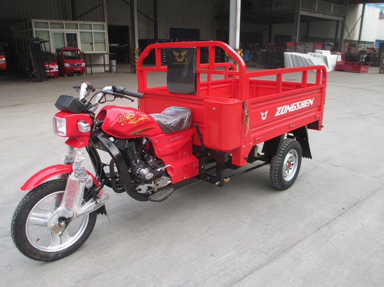 載貨燃油三輪車(chē)