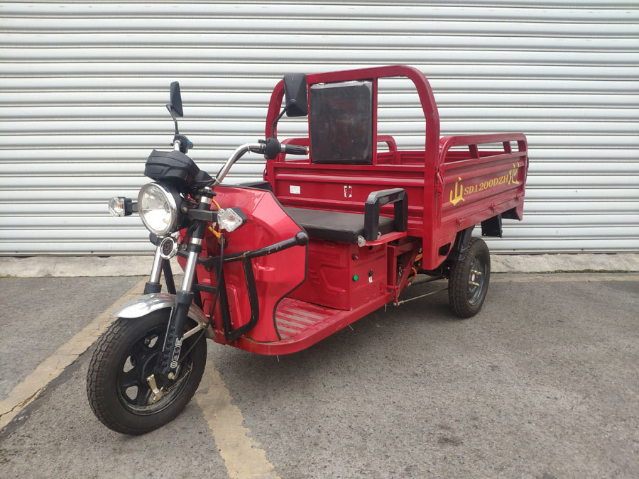 農(nóng)用載貨電動(dòng)三輪車(chē)