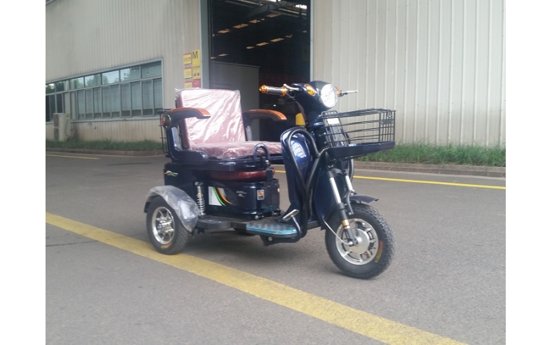 家用代步小型電動(dòng)三輪車